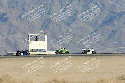 media/Dec-07-2025-CVMA (Sun) [[3e7d2de5dc]]/Race 16-Formula Middleweight/